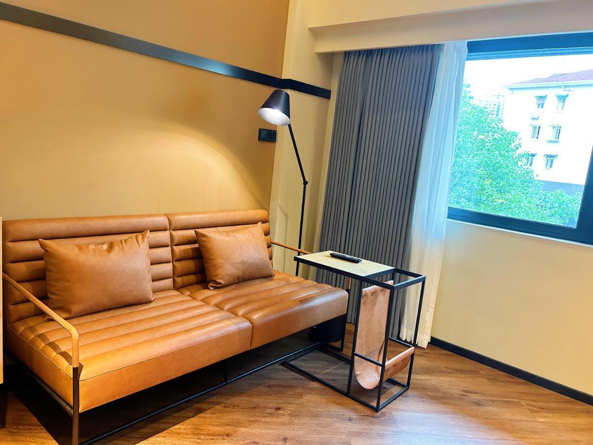 Mia Hotel - Shanghai Xuhui Jiaotong University Екстериор снимка